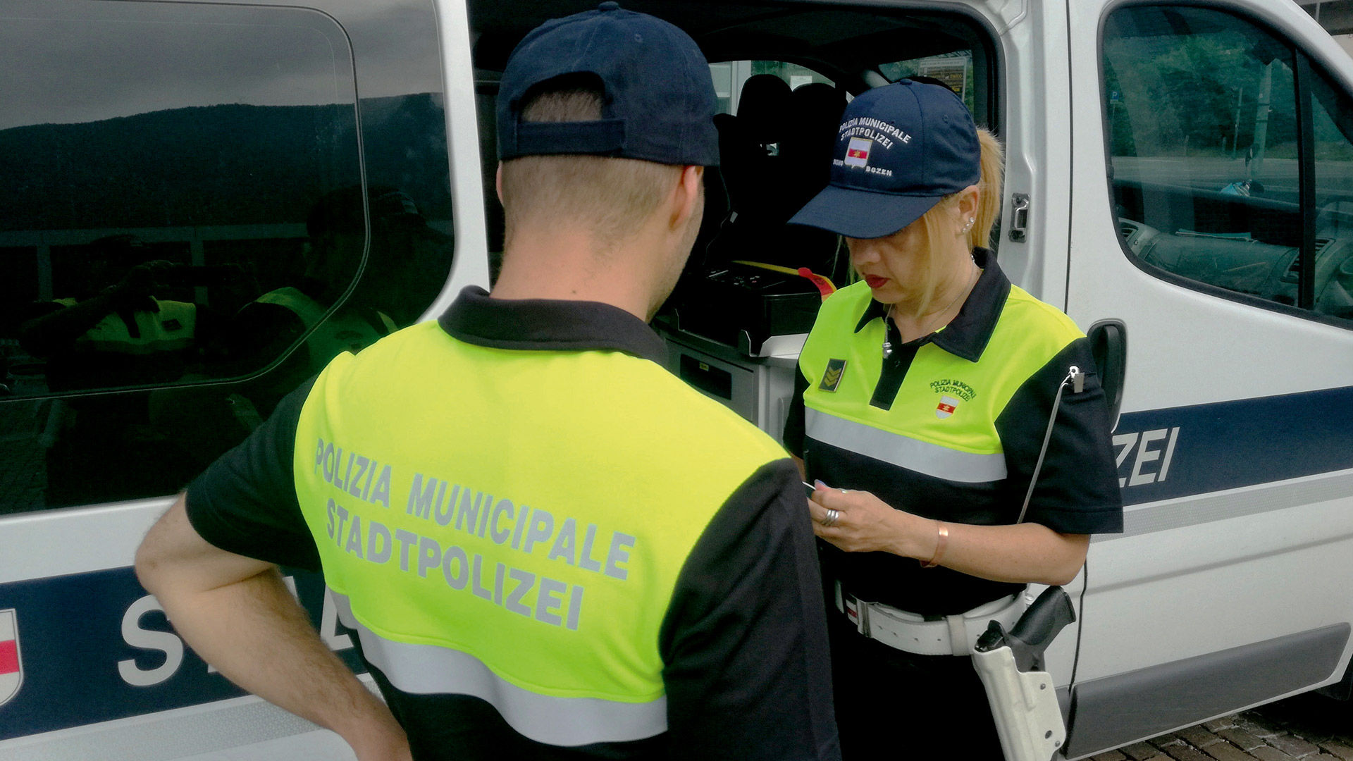 Vigili armati: scelte diverse in provincia