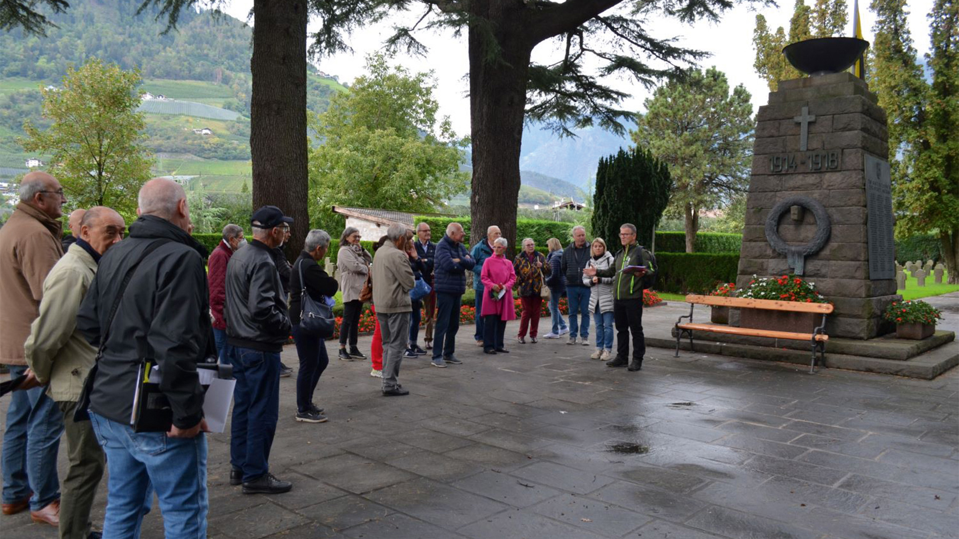I cimiteri: archivio storico a cielo aperto