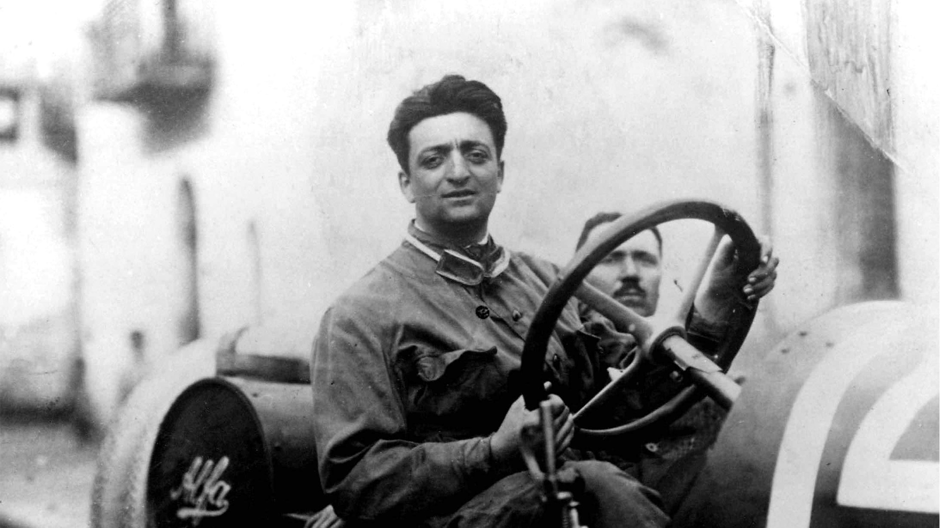 La strada dedicata a Enzo Ferrari in “zona”