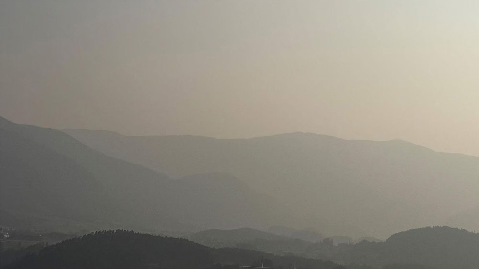 Cielo grigio